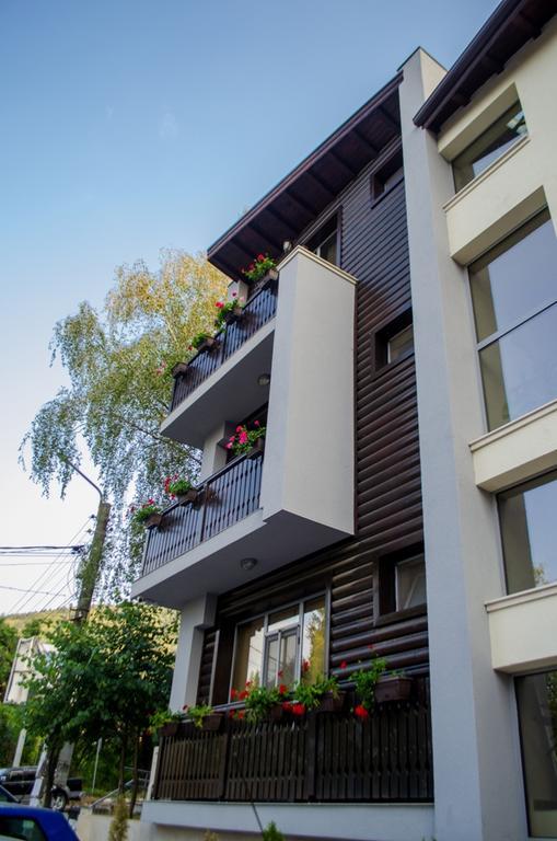 ספרבה בניה Guest House Dinevi מראה חיצוני תמונה