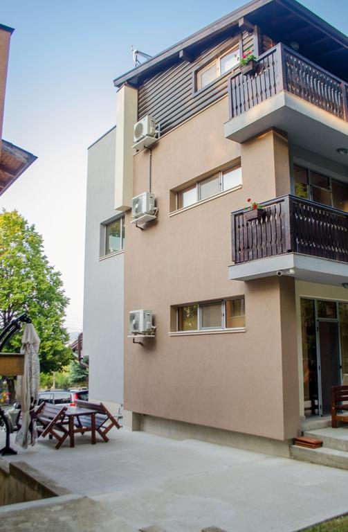 ספרבה בניה Guest House Dinevi מראה חיצוני תמונה