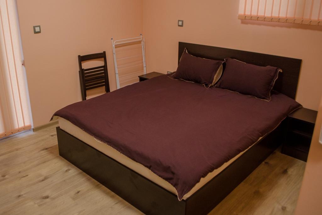 ספרבה בניה Guest House Dinevi מראה חיצוני תמונה
