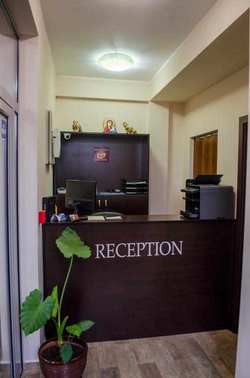 ספרבה בניה Guest House Dinevi מראה חיצוני תמונה