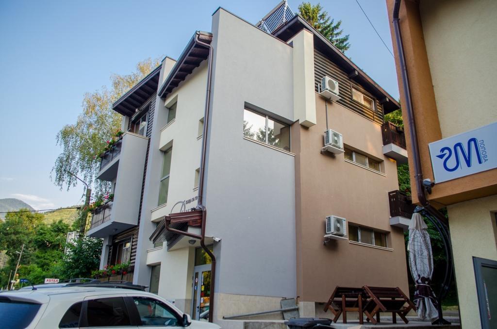 ספרבה בניה Guest House Dinevi מראה חיצוני תמונה