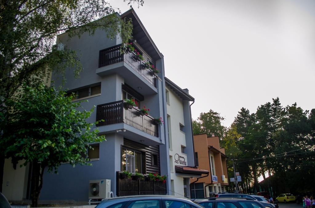 ספרבה בניה Guest House Dinevi מראה חיצוני תמונה